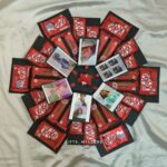 ROTATING TEDDY BEAR WITH KITKAT CEB